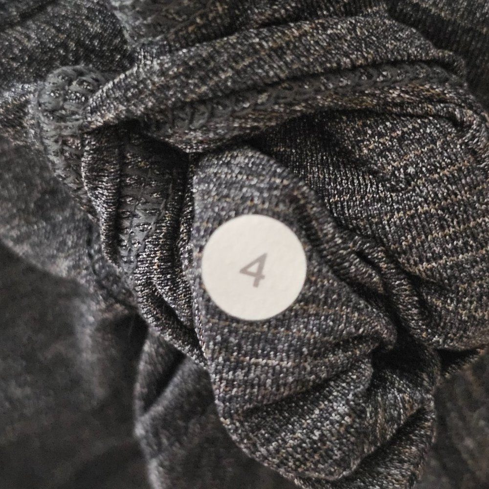 lululemon athletica Women's Gray Racerback Tank Top - Picture 6 of 6